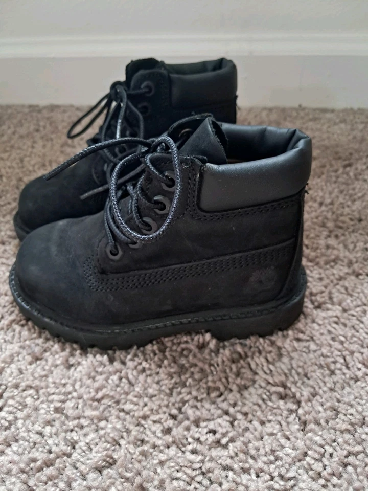 Botas informales Timberland 12807 de cuero negro para niños pequeños talla 8 Foto 2 de 4