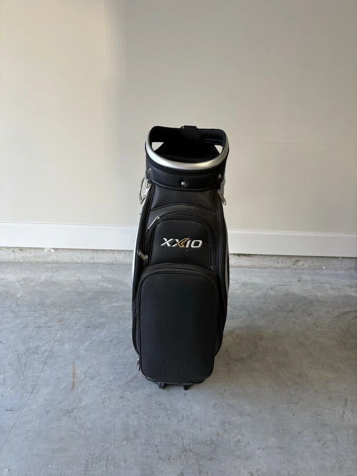 XXIO 黑色高尔夫旅游工作人员包带 5 路分隔板 — 第 3/4 张图片