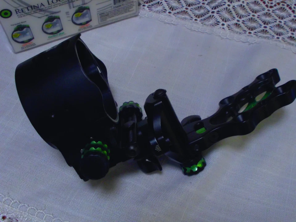 RETINA LOCK IQ 3 PIN BOW SIGHT PRO HUNTER BOW SIGHT - RIGHT HAND - Image 4 of 4