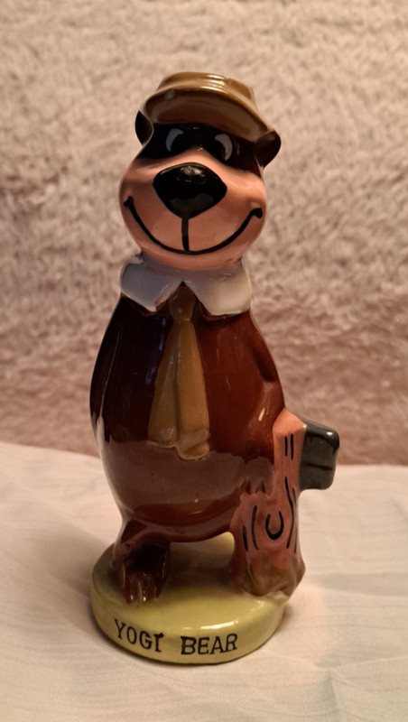 VINTAGE 1961 IDEAS INC #612 HANNA BARBERA YOGI BEAR PORCELAN FIGURE