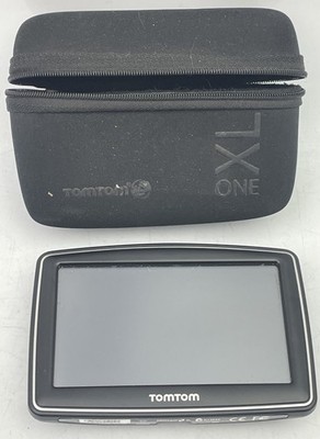   TomTom XL N14644 Portable Car GPS Navigation System with Zipper Case Bundle  