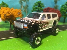 FORD F550, Custom G5 Lift kit for 1/64 scale, super mud "V" tread rubber tires