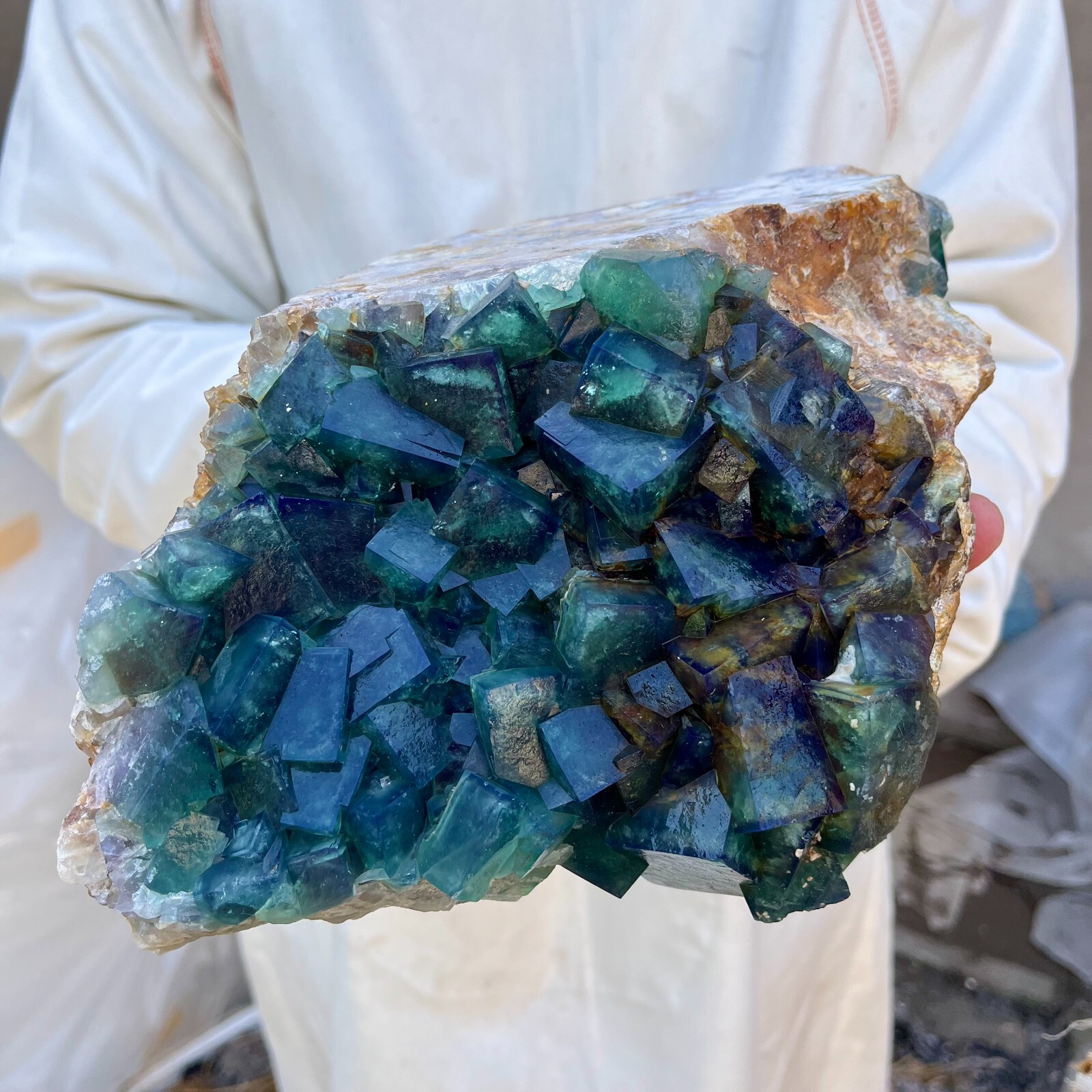 10.4lb Natural Green Fluorite Crystal Quartz Cluster Specimen for Healing