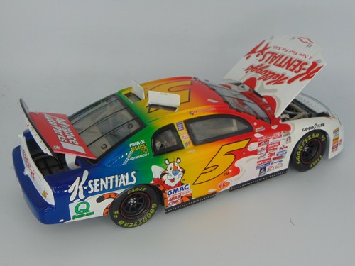 ACTION 1999 TERRY LABONTE #5 CHEVY MONTE CARLO KELLOG'S K-SENTIALS NASCAR 1:18 - Picture 5 of 10