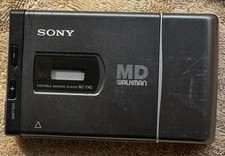 Sony MZ-E40 MD Walkman Digital Display Portable MiniDisc Player w Case
