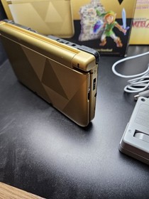 Nintendo 3DS XL The Legend of Zelda: A Link Between Worlds Edition CIB Console
