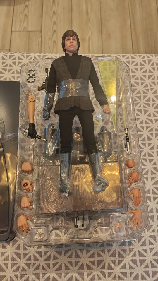 Hot Toys MMS429 Episode VI - Luke Skywalker - Photo 3/4