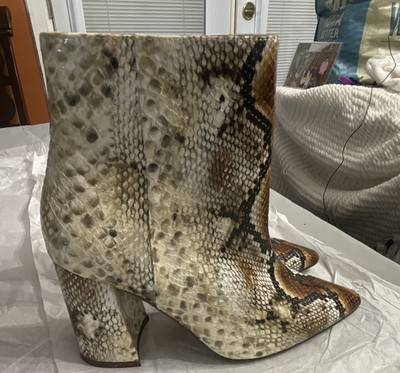 Charles by Charles David Virgil Snake Print Ankle Bootie Zip Pointed Toe 6.5M