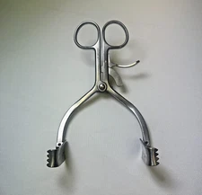 Arthrex AR-8170 Modular Soft Tissue Retractor  W/ AR-8170-50R 50MM Blades