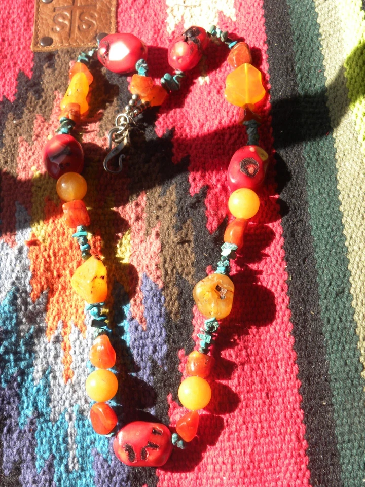 COLLAR TURQUESA, CORAL, JADE DORADO, CITRINO, CORNALINA, PLATA DE LEY 25" Foto 2 de 4