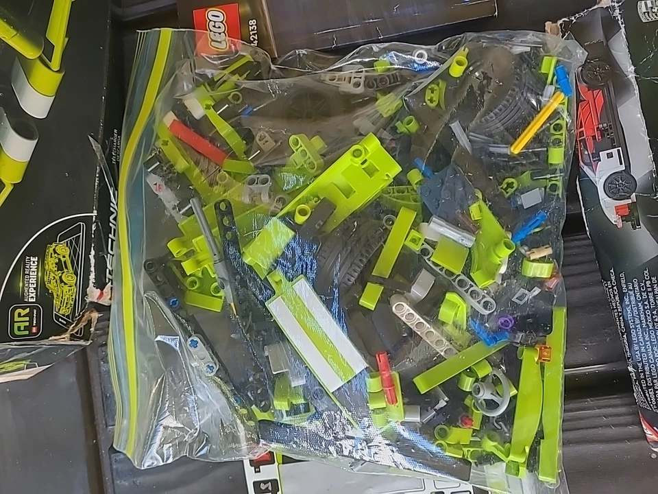 Lego Set Lote Star Wars, Technic, Lego City Incompleto 42138, 60370, 8009, 76916 Foto 4 de 4