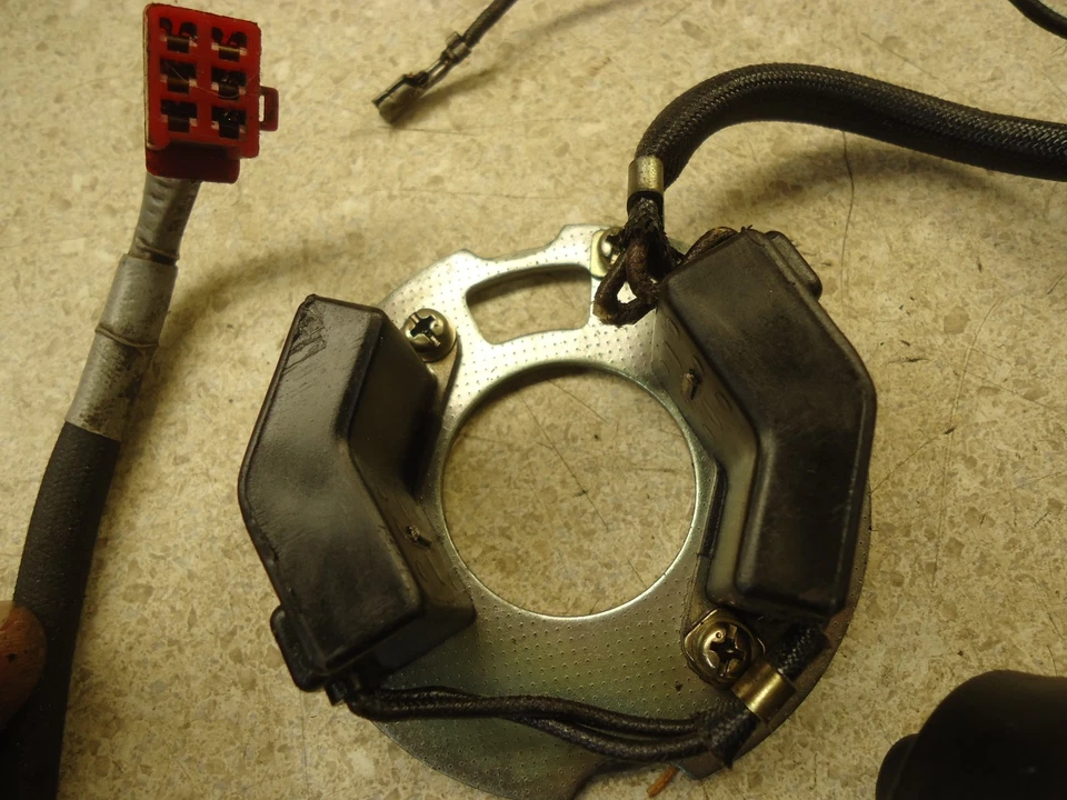 80-82 HONDA CB750 CB900 GENERADOR DE PULSOS PULSAR BOBINA DE RECOGIDA OEM CB750C CB900C Foto 3 de 4