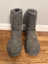 UGG Women's Classic Short Boots - Gray - US Size 8 5825