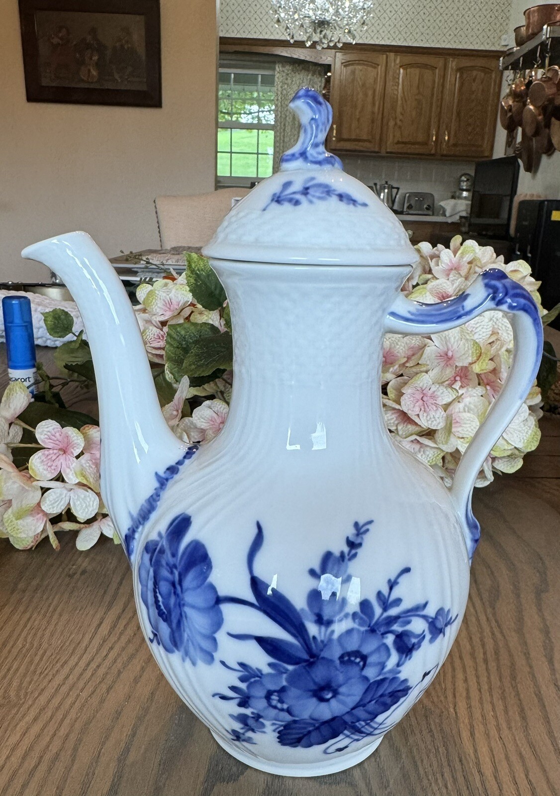 Picture 1 of 6