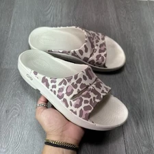 Oofos Ooah Rose Leopard Comfort Sport Recovery Pink Sandal Slide Sz 8
