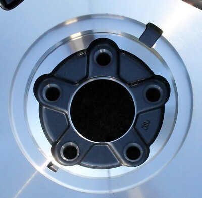 1) 1992 OLDSMOBILE 88 Eighty Eight 15X6 / 15