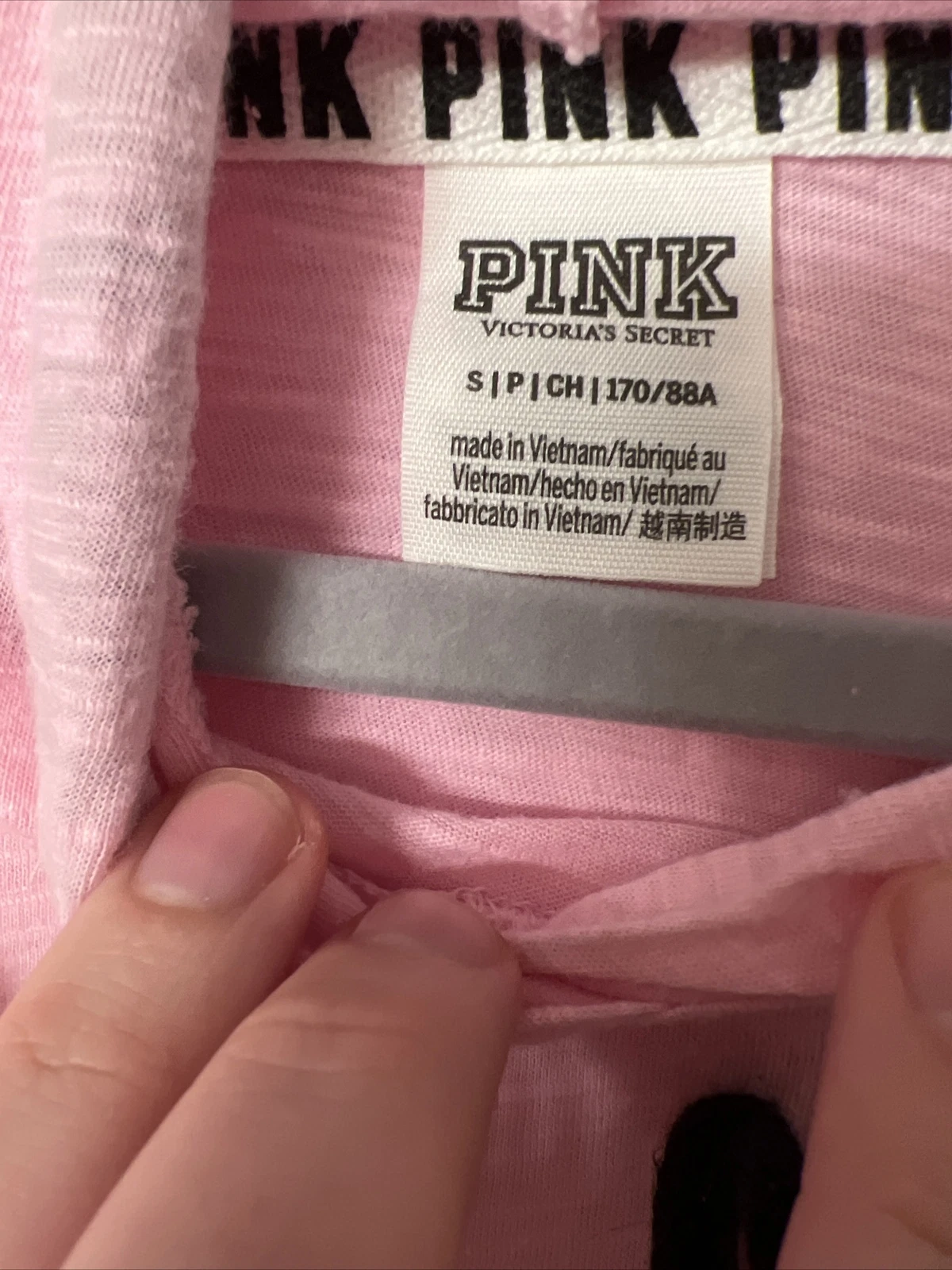 UNDERCOVER Felpa con cappuccio ROSA Victoria’s Secret piccola sottile Love rosa