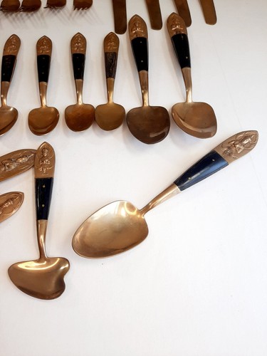 Vtg Siam Brass Wood Flatware Thailand 37 Serving Utensils Knives Forks Spoons - Picture 9 of 12