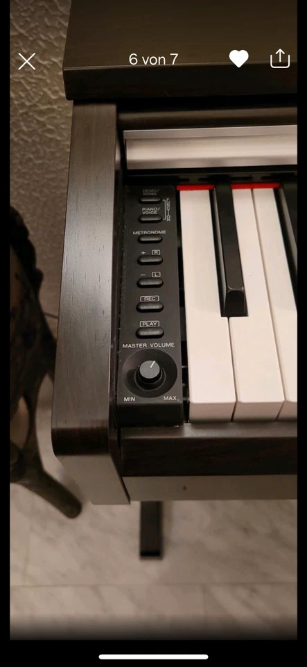 klavier yamaha fast wie neu - Bild 3 von 4