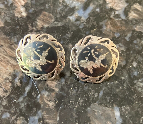 Sterling Silver Siamese Medium Black Enamel Screw-on Earrings - Preowned GC - 第 1/2 張圖片