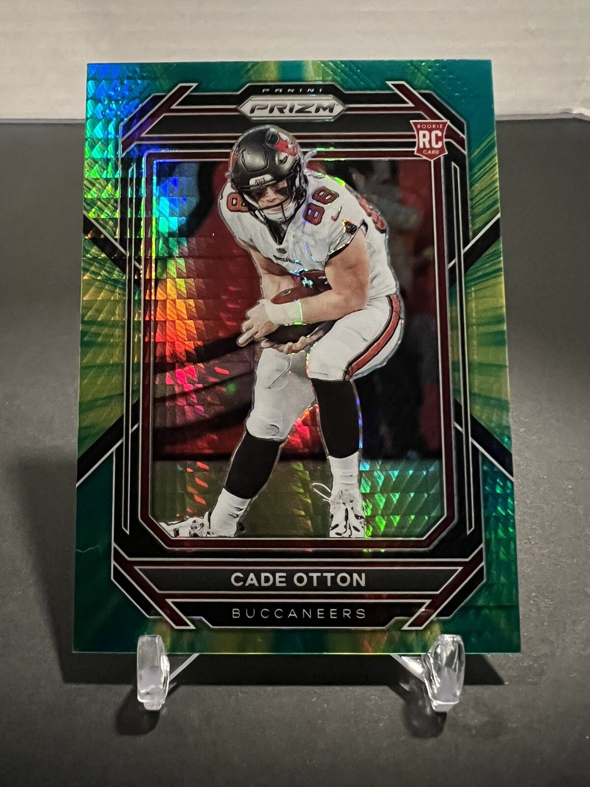 2022 Prizm Cade Otton RC Green Hyper Prizm #362 Rookie SP /175 Buccaneers