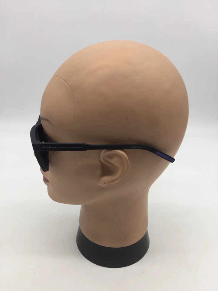 Gafas de sol Lacoste mate con montura azul marino de moda 56-16-143 lentes grises Foto 4 de 4