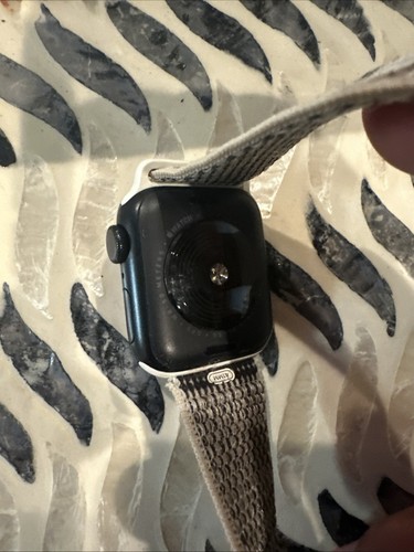 Apple Watch Original Series 42mm Space Grey - Picture 3 of 4