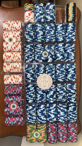 Paulson Casino de Isthmus Poker Chips. Excellent condition, very sharp edges 