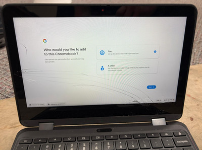 Lenovo Chromebook 500e Gen 3 11.6'' Celeron N5100 8GB RAM 64GB eMMC **SEE PHOTOS*