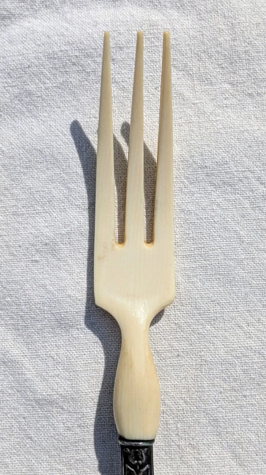 ANCIENS COUVERTS DE SERVICE À SALADE Argent Fourré Minerve - Photo 3/4