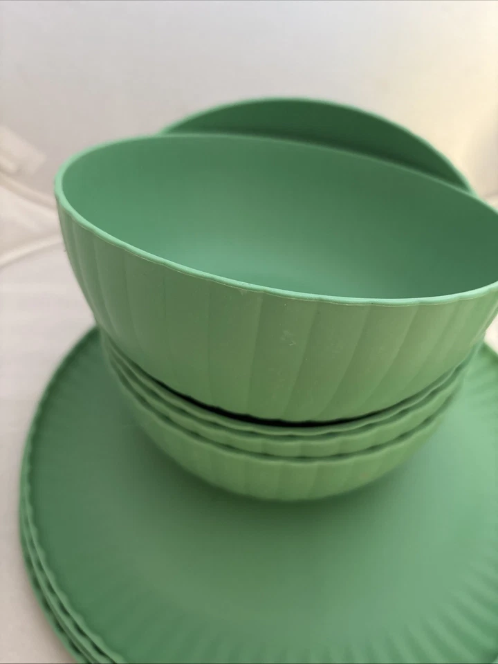 Mainstays Ribbed Tumblers, Plates, and Bowl Set Of 12 Green - Image 2 of 4