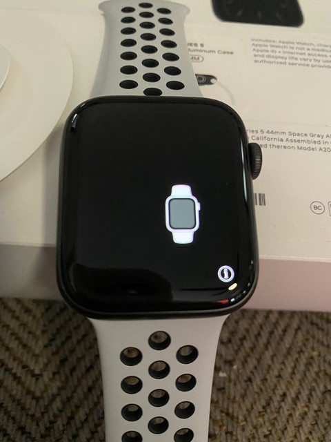 apple watch se gps nike