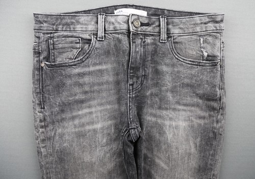 Pantalones de mezclilla ajustados para mujer Zara 1975 de altura media dobladillo crudo envejecido talla 6 (30x27) - Imagen 2 de 7