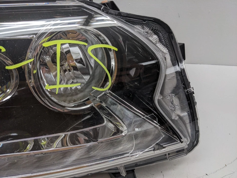 Lexus GX460 Headlight Head Light Passenger's Right 2014 - 2019 FOR PARTS BI6 - Image 3 of 4