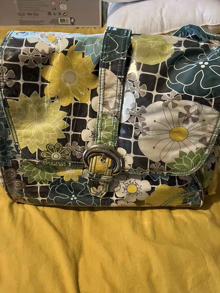 Kalencom New Orleans Laminate Diaper Bag w/Pad + Bottle Case Magnetic Buckle - Image 3 of 4