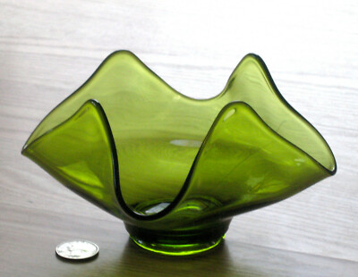 VIKING Glass AVOCADO green EPIC bonbon FOUR POINT pulled U.S.A. 1147 HAND MADE