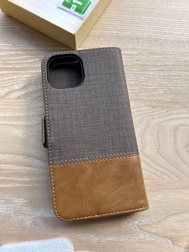 Custodia portafoglio iPhone 13 caffè e marrone - Foto 4 di 5