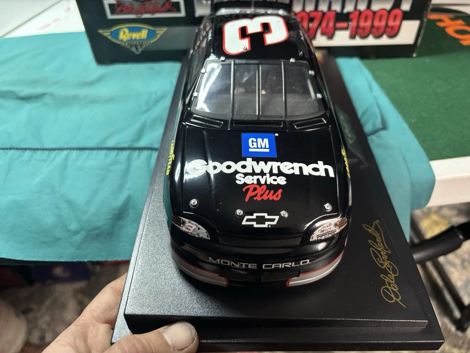 Revell NASCAR Dale Earnhardt GM Goodwrench escala 1:18 diecast Monte Carlo 25th Foto 3 de 4