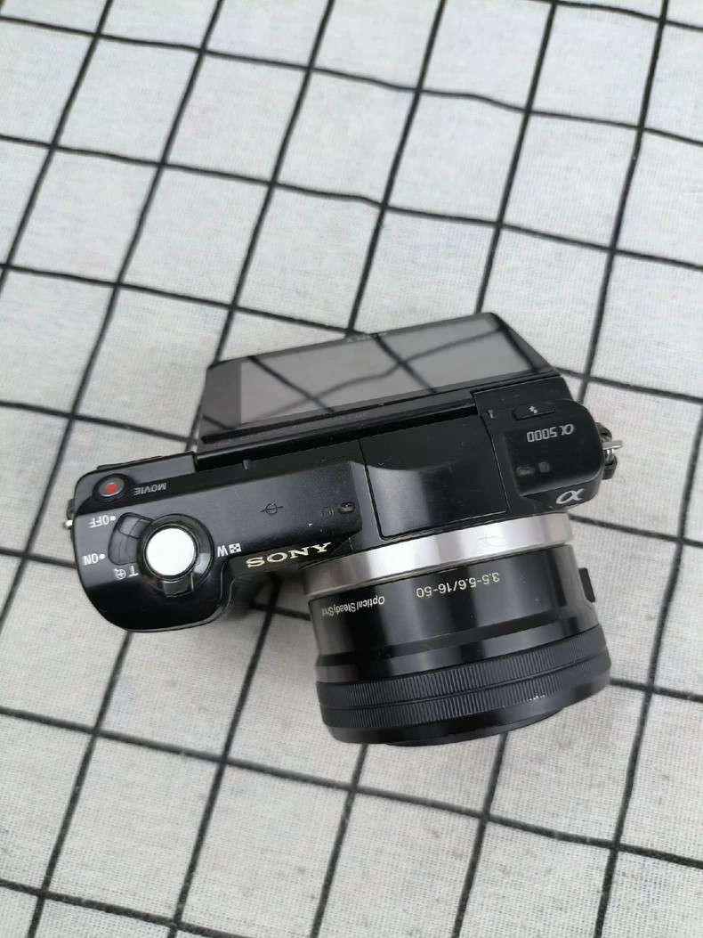 Sony Alpha A5000 20.1 Mirrorless Digital Camera w/16-50mm Zoom