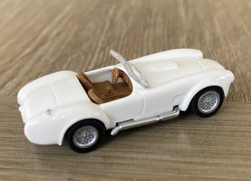 Con-Cor Shelby Cobra White Diecast 1:87 Scale Factory Sealed 004-004031 HO - Image 3 of 4