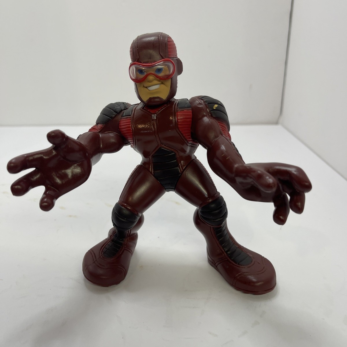 Marvel Super Hero Squad Giant Man Action Figure Awesome