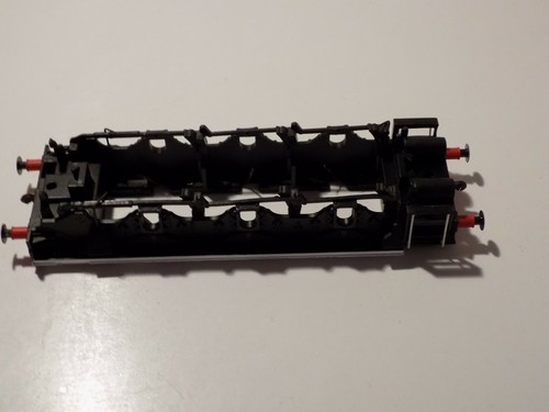 BACHMANN OO CLASS 08 DIESEL UNDERFRAME (INC BRAKE GEAR & BUFFERS) - Picture 6 of 7