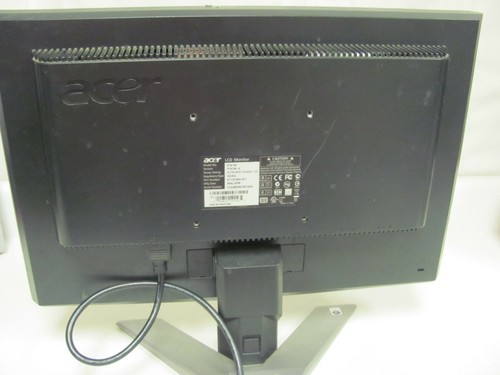 Acer P191w LCD 19" Flat Widescreen Computer Monitor with Stand - Picture 6 of 8
