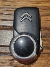 Used Citroen 2 Button Remote Car Key Fob In Working Order. T2124