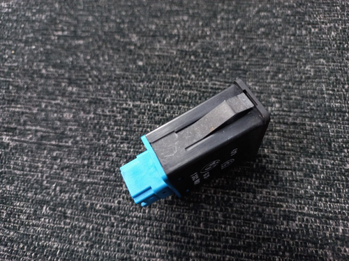 BMW 7-Series E32 Original ASC Switch Button OEM 61.31-1383082 - Picture 9 of 9