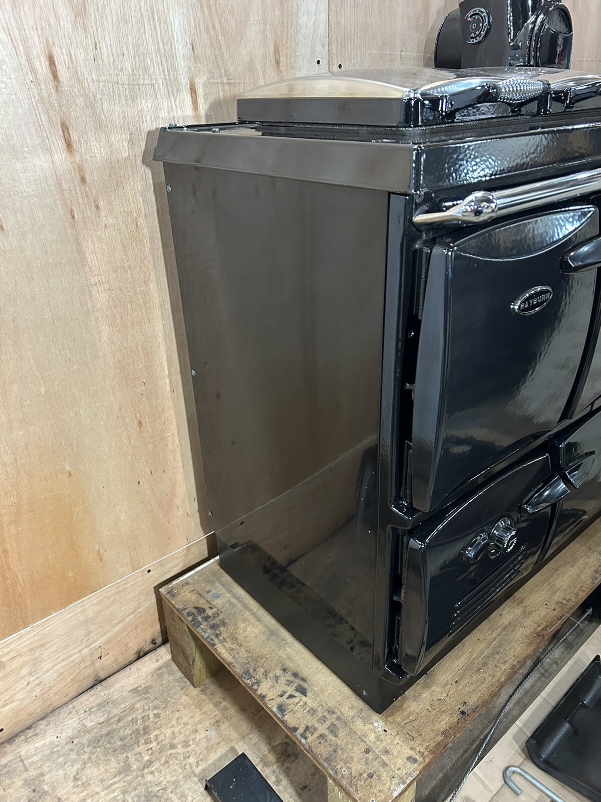 Rayburn 370SFW wood burning solid fuel range cooker / boiler. Delivery