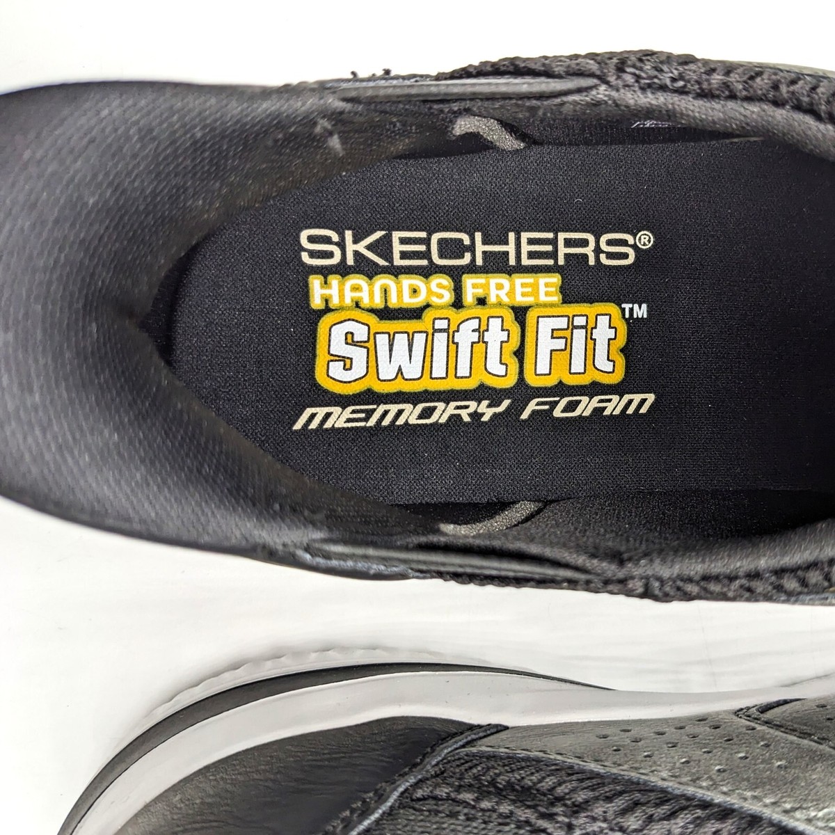 Skechers “Delson” Men