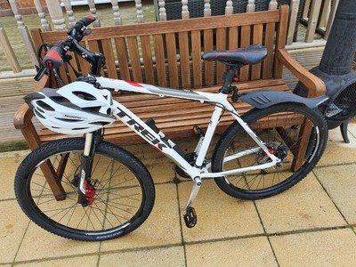 2004 trek 3700