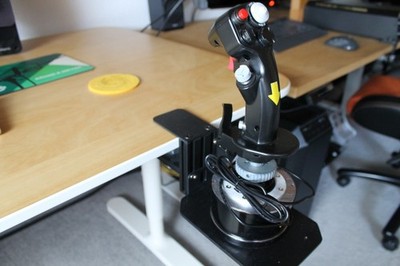 Thrustmaster Hotas Warthog Flightstick - Präzisions-Joystick PC aus Metall