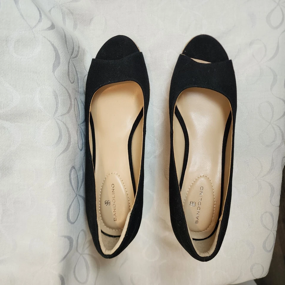 Novas sandálias anabela Bandolino feminina de lona preta peep toe espadrille tamanho 10M - Imagem 3 de 4